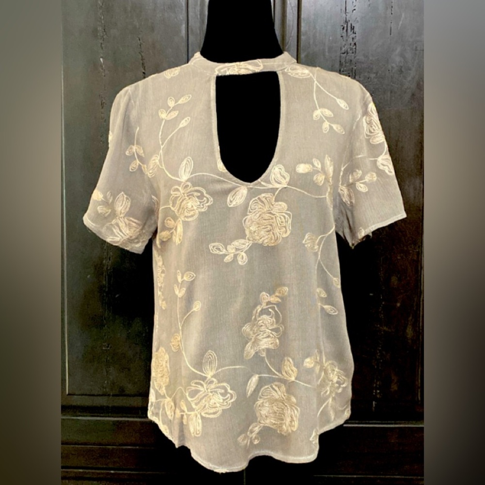 Gimmicks Oriental Style green embroidery shortsleeved blouse -Size XS